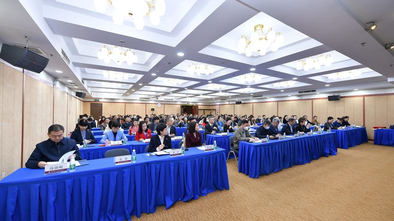 建造师培训协议班与普通班：优缺点对比解析